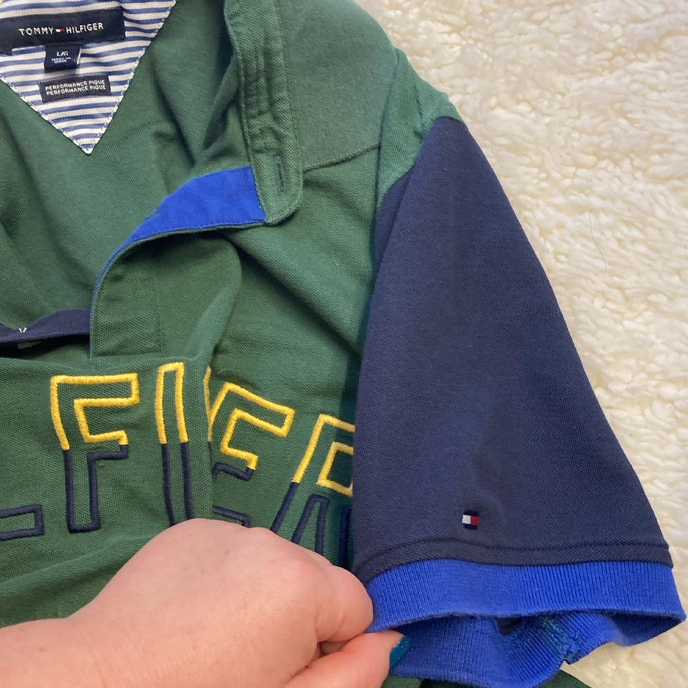 VINTAGE Y2K Tommy Hilfiger Logo Colorblock Polo Shirt Green Blue Yellow Retro L